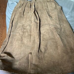 Elegant Tan Skirt